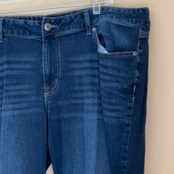 Maurice’s Size 22W Short Mid-Rise Blue Jeans - Picture 5 of 12